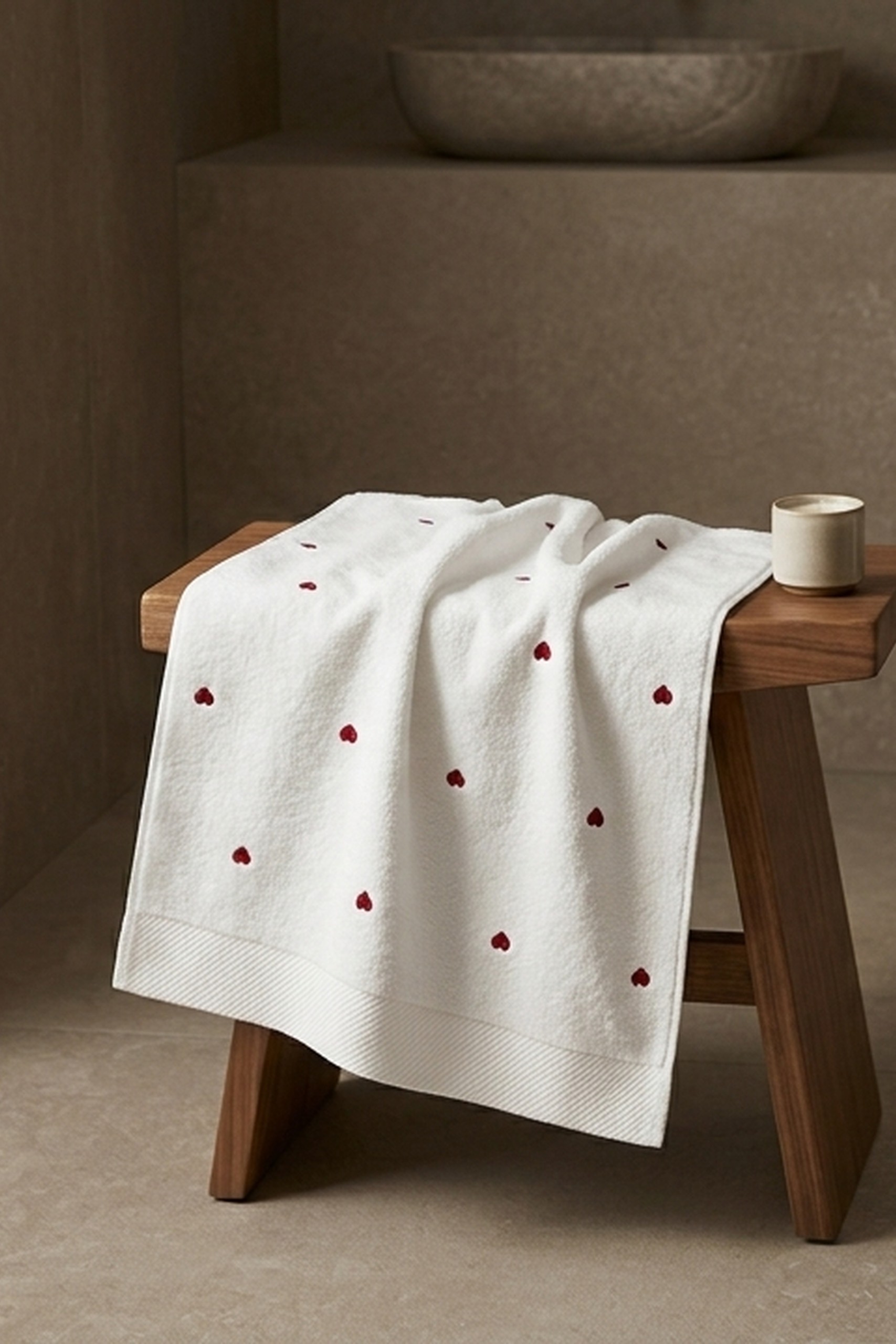 Love Crveni (LH) – Vezeni Micro Cotton Peškir 50x90 cm