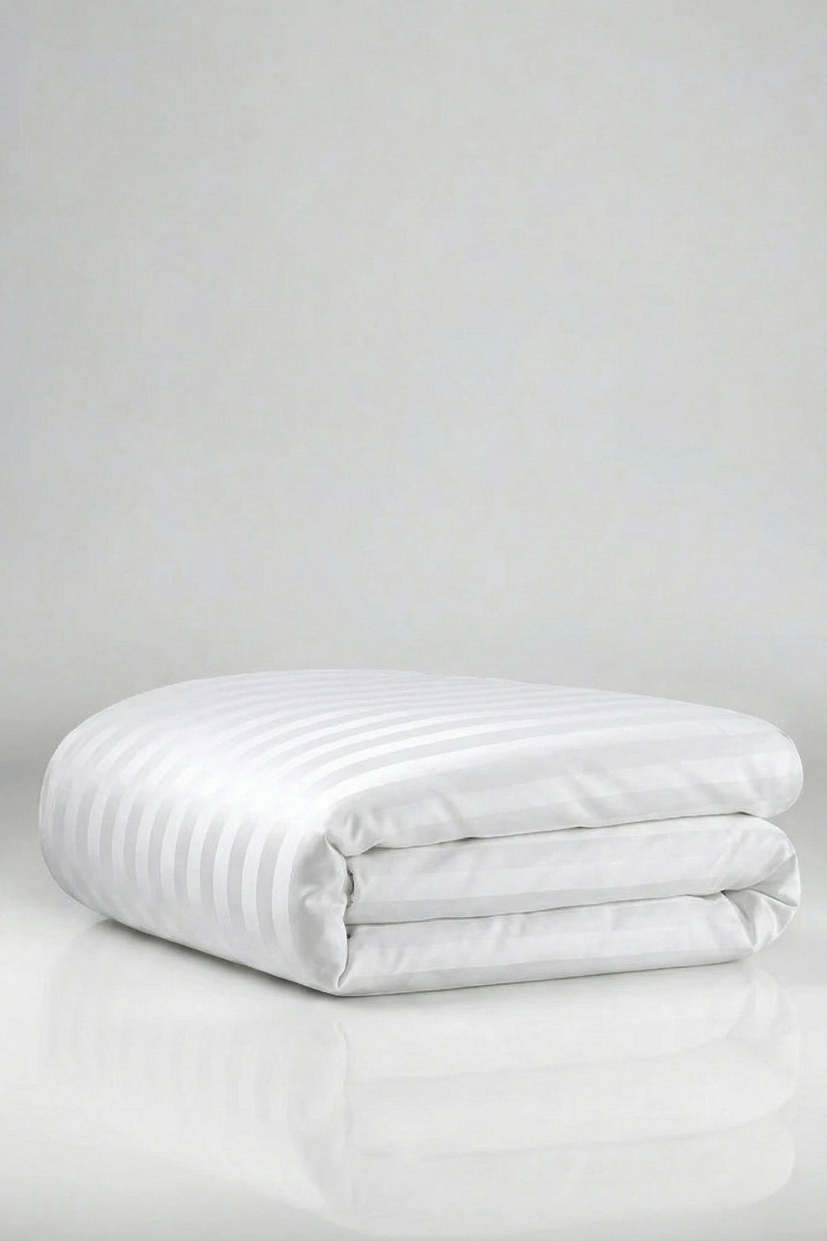 Navlaka za jorgan Hotel Series 83 – TC 210 · Pruge 2,0 cm